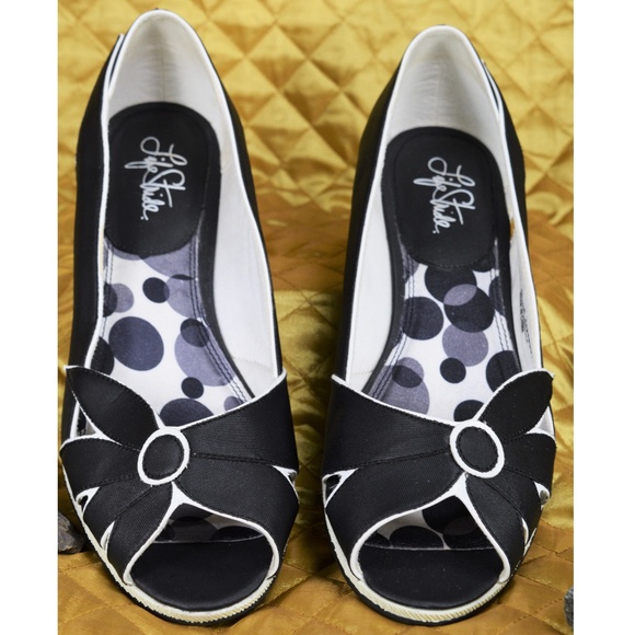 Life Stride Shoes - Life Stride Matisse Floral Loafers Size 8.5